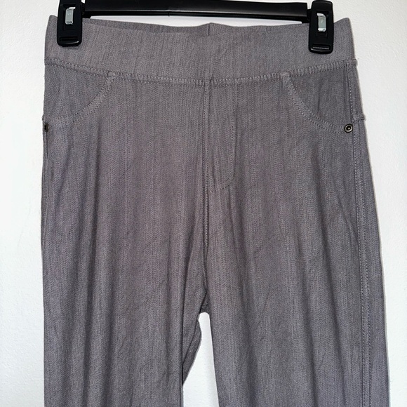 Pants - Women’s Gray Jeggings